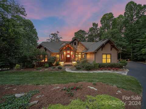 108 Bobby Jones Drive, Hendersonville, NC 28739