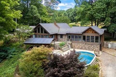 594 Pennsylvania Road, Mills River, NC 28759