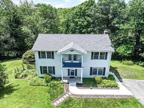 198 Cornwall Road, Warren, CT 06754