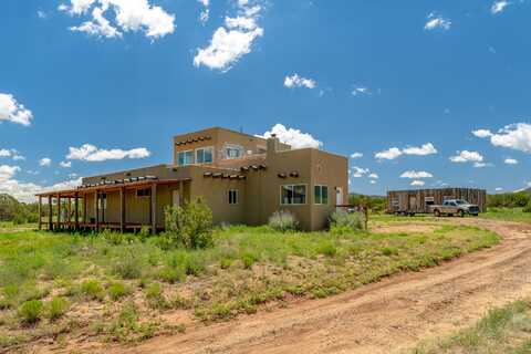 22 Warrenpoint Road, Cerrillos, NM 87010