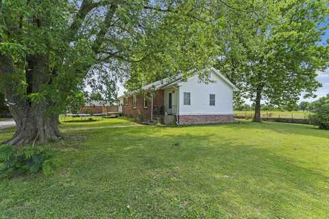 1306 E High Street, Aurora, MO 65605