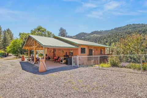 620 Magill Spur, Lenore, ID 83541