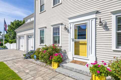 1 Dillingham Avenue, Sandwich, MA 02563