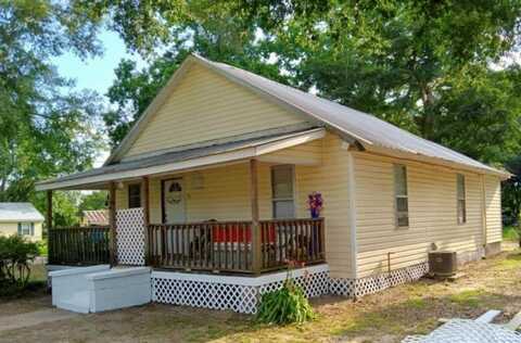 201 Pleasant St, Geneva, AL 36340