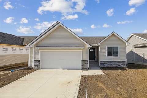 113 S Valley View Drive, Norwalk, IA 50211