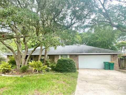 176 COUNTRY CLUB Road, Shalimar, FL 32579