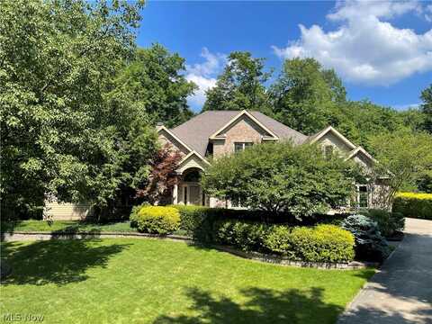 10335 Christina Drive, Kirtland, OH 44094