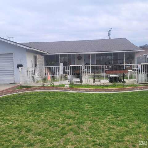 17Th, DELANO, CA 93215