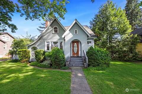 Front, LYNDEN, WA 98264