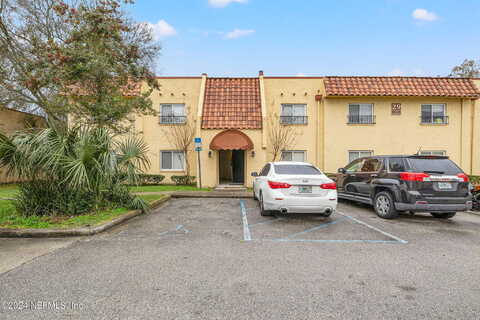 Valerosa, JACKSONVILLE, FL 32217