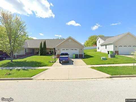 Silver Fox, KEWASKUM, WI 53040