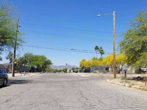 Elm, TUCSON, AZ 85705