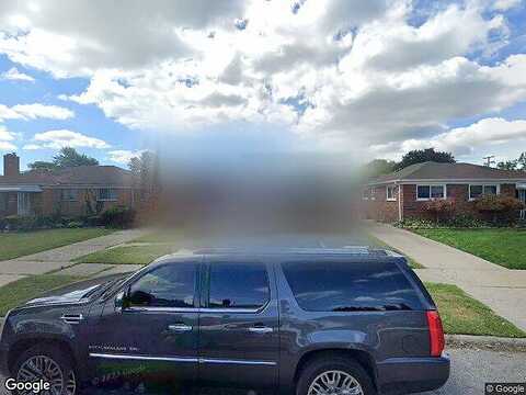 Collinson, EASTPOINTE, MI 48021