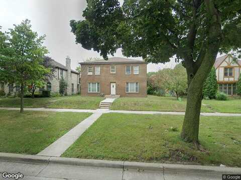 51St, MILWAUKEE, WI 53216