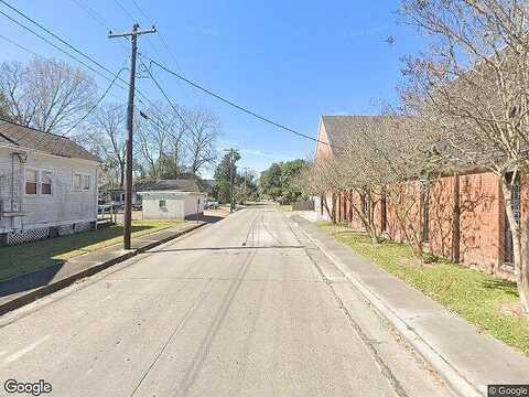 Cherry St W, OPELOUSAS, LA 70570