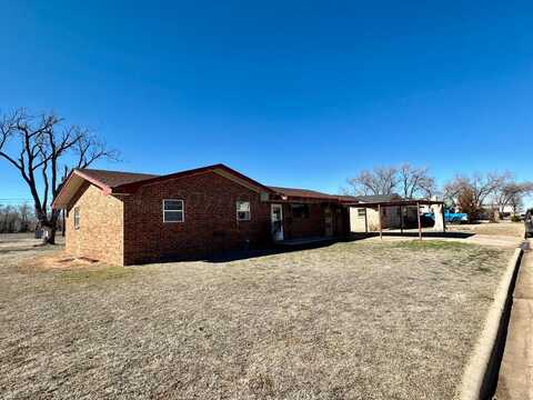 705 N Hale Avenue, Tulia, TX 79088