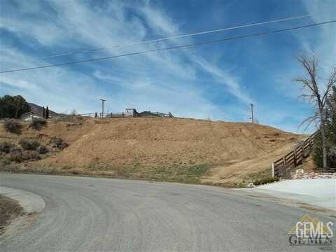 22633 Putting Green Way, Tehachapi, CA 93561