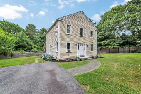 39 Hawthorne Street, Mashpee, MA 02649