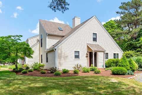 35 Shellback Way, Mashpee, MA 02649