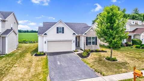 1037 Mccoy Drive, Pataskala, OH 43062