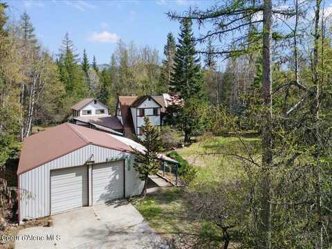 218 Gypsy Bay Rd, Sagle, ID 83860