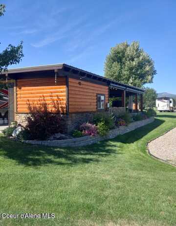 32 Bogie Lane, Blanchard, ID 83804