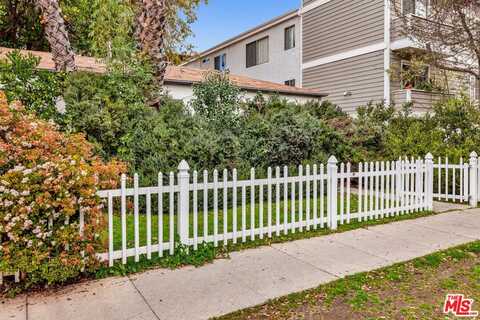 14461 Dickens St, Sherman Oaks, CA 91423