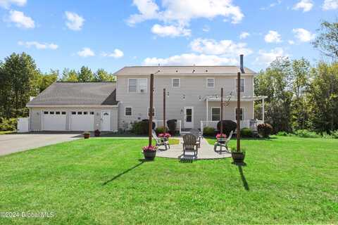 31 Raven Way, Greenwich, NY 12823