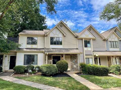 4089 North Course Drive, Charlotte, NC 28277