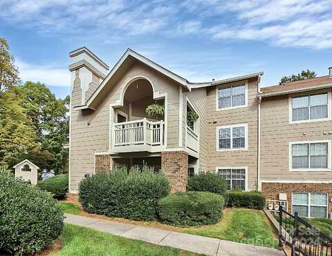 5003 Sharon Road, Charlotte, NC 28210