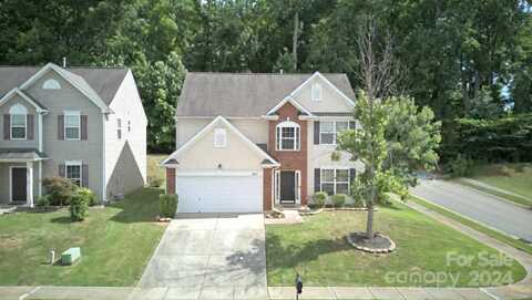 425 Rook Road, Charlotte, NC 28216