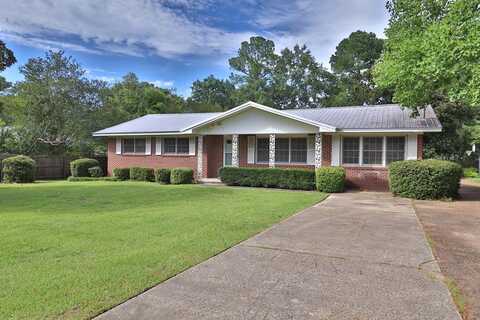 2606 Choctaw St, Dothan, AL 36303