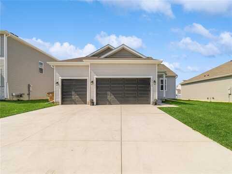 10439 Southerwick Place, Johnston, IA 50131