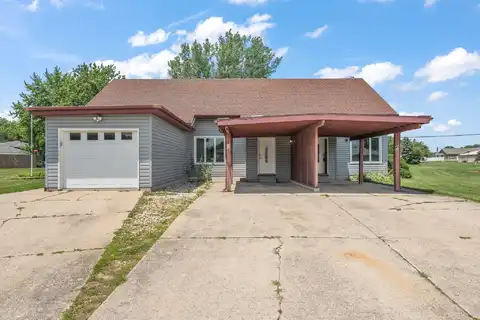 44 Oak Court, Hebron, IN 46341