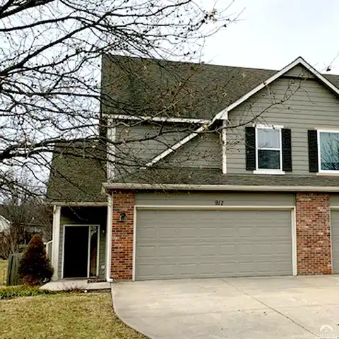 917 Field Stone Drive, Lawrence, KS 66049