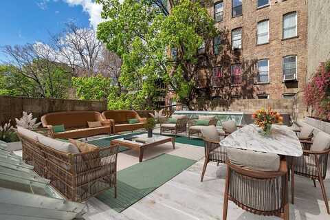 743 East 6th Street, New York, NY 10009