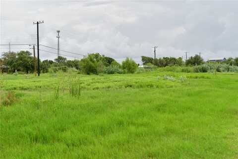 135 Castle Oak, Rockport, TX 78382