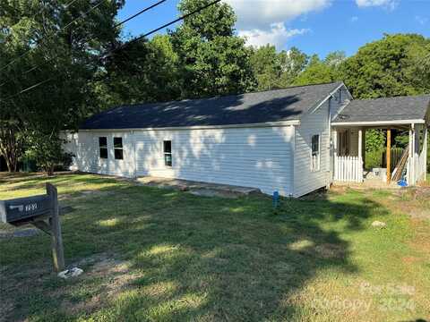 702 N 9th Street, Bessemer City, NC 28016