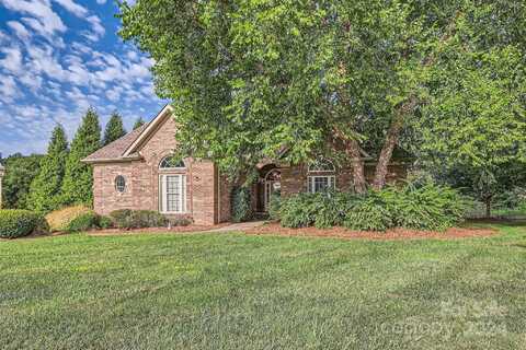 8055 Torquay Drive, Harrisburg, NC 28075