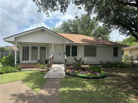 4006 Terrace Circle, Corpus Christi, TX 78411