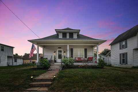 148 N High Street, Mount Sterling, OH 43143