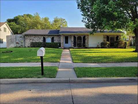 3412 Fontaine Street, Plano, TX 75075