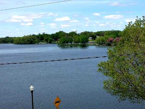 Fountain, ALBERT LEA, MN 56007