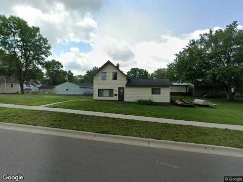 8Th, CHISHOLM, MN 55719