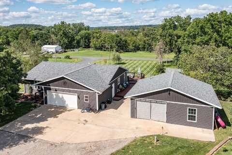 Pleasant, CHATFIELD, MN 55923