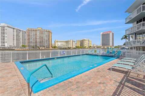 Ocean, HALLANDALE BEACH, FL 33009