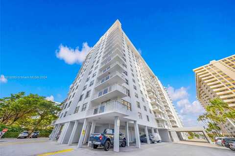 Ocean, HALLANDALE BEACH, FL 33009