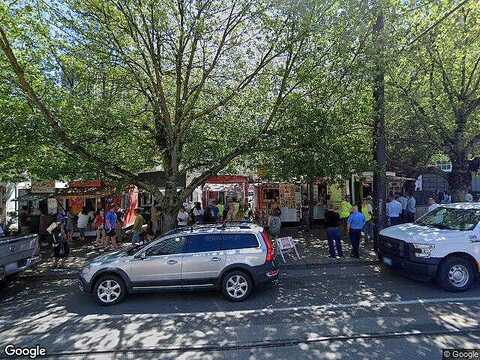 10Th, PORTLAND, OR 97205