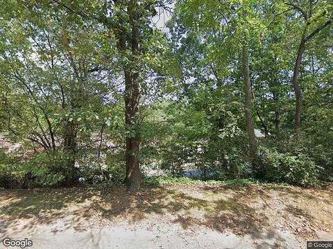 11Th Street, HICKORY, NC 28601