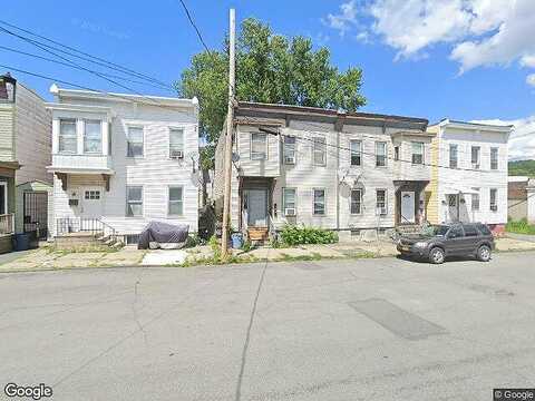 108Th, TROY, NY 12182